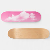 Skateboard voor roze hemel en wolken (Horizontaal)