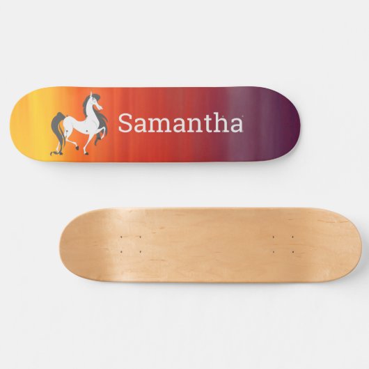 Skateboard White Horse Rainbow (Horizontaal)