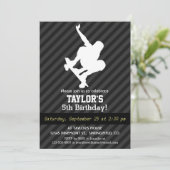 Skateboard; Zwart & Donkergrijze strepen Kaart (Staand voorkant)