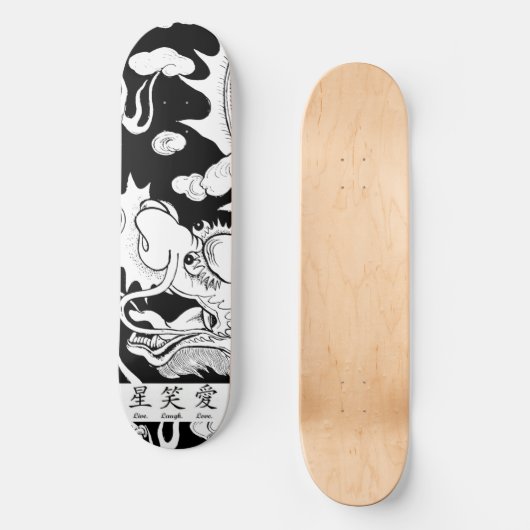 SKATEBOARD ZWARTE EN WITTE DRAGON (Voorkant)
