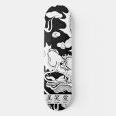 SKATEBOARD ZWARTE EN WITTE DRAGON (Voorkant)