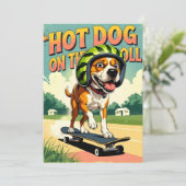 Skateboardende Hond Zomer Grappig Retro Strand Aankondiging (Staand voorkant)