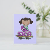 SKATEBOARDER - Afrikaanse Amerikaanse meisjesshirt Briefkaart (Staand voorkant)