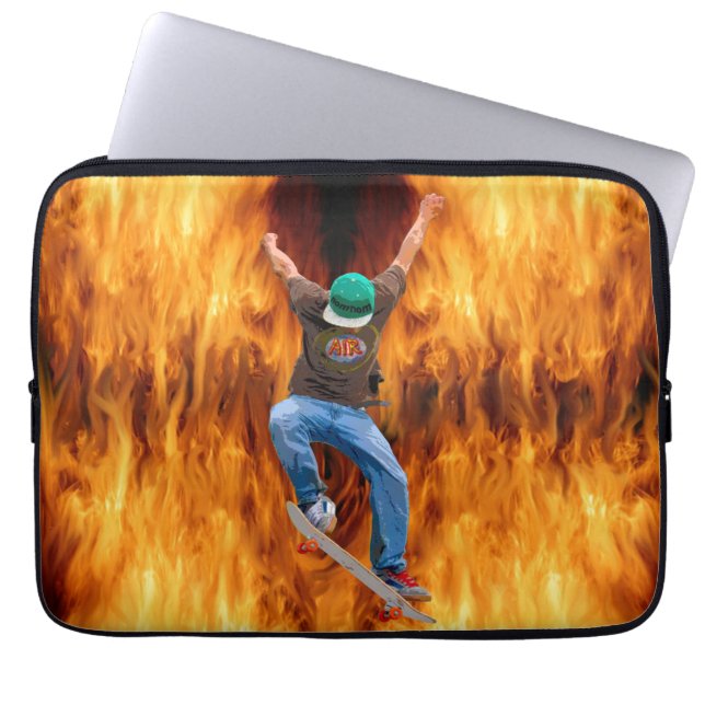 Skateboarder & Flames Action Sports Art Laptop Sleeve (Voorkant)