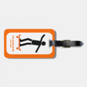 Skateboarder op zijn skateboardaangepast bagagelabel (Achterkant horizontaal)