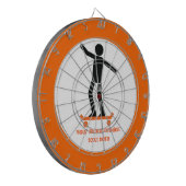 Skateboarder op zijn skateboardaangepast dartbord (Voorkant Links)