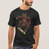 Skateboarding Samurai – Urban Streetwear Design T-shirt (Voorkant)
