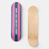 Skateboards met strepenpatroon en aangepaste tekst (Voorkant)