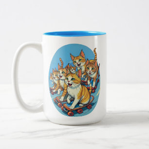 Skatende katten in beweging tweekleurige koffiemok