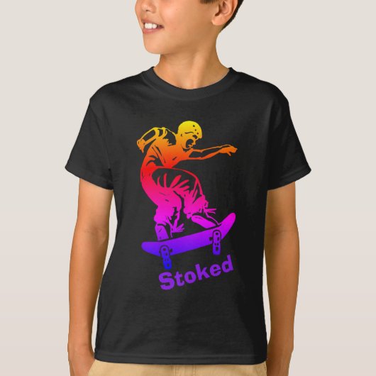 Skater Boy Stoked Rainbow Skateboarder T-shirt (Voorkant)