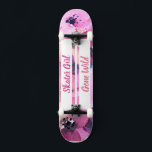 Skater Girl Gone Wild skateboard<br><div class="desc">Pak je voeten op dit Winning Skater board! Maak dit skateboard uw door jouw tekst toe te voegen. Als u toegang wilt krijgen tot geavanceerde bewerkingsgereedschappen, gaat u naar "Deze sjabloon aanpassen" en klikt u op "Details", scrolt u naar beneden en drukt u op de link "Klik om verder aan...</div>