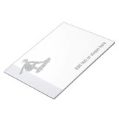 Skater op Skateboard Logo en Slogan Notitieblok (Schuin)