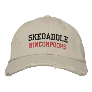 SKEDADDLE NINCOMPOOPS-Pet Geborduurde Pet