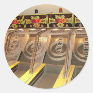 SKEE BALL! RONDE STICKER