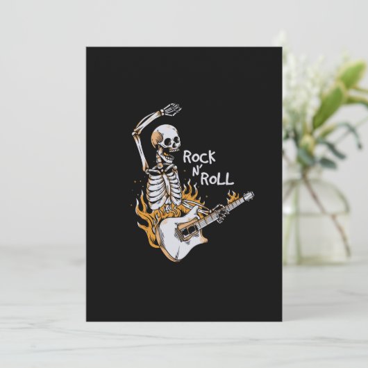 Skelet gitaar spelen met vuur bedankkaart (Staand voorkant)