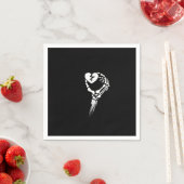 Skelet Hand Holding Heart Servet (Insitu)
