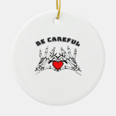 Skelet Hand met Hart Classic Keramisch Ornament (Voorkant)