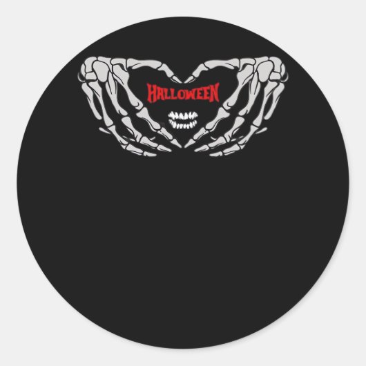 Skelet handen gevouwen in een hart. Grappig Hallow Ronde Sticker (Voorkant)