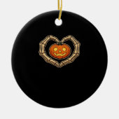 Skelet Handen Hart Met Pompoen Schattige Spooky Ha Keramisch Ornament (Voorkant)