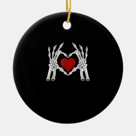 Skelet handen vormen een hart met een rood hart keramisch ornament (Voorkant)