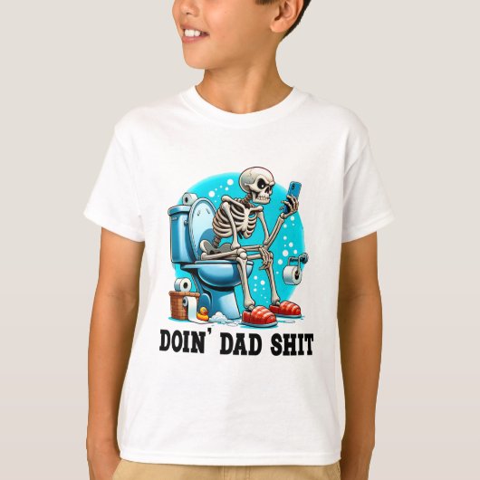 Skelet in de badkamer doet vader grappige vaders D T-shirt (Voorkant)