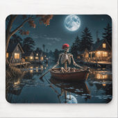 Skelet in een roeiboot muismat (Voorkant)