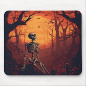 Skelet in Spooky Forest Halloween Tree Muismat (Voorkant)