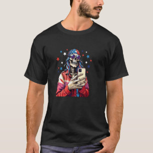 Skelet maakt selfie Vrouw 4 juli Vlag van de VS T-shirt