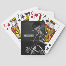 Skelet met kerstmuts pokerkaarten