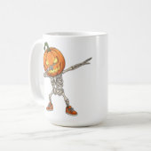 Skelet met Pumpkin Head Dab Dance Halloween Koffiemok (Voorkant links)