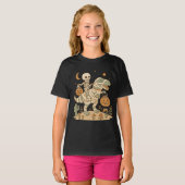 Skelet op een dinosaurus met snoepgoed t-shirt (Voorkant volledig)