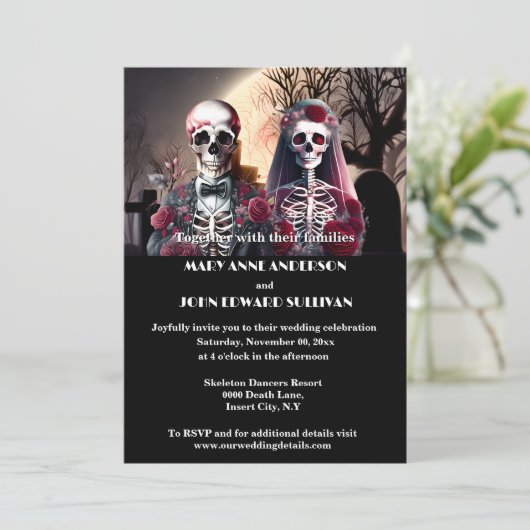 Skelet paar bordeaux pruim zwart gotisch kaart (Staand voorkant)