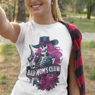 Skeletale Outlaw in Fedora Holding Revolver T-shirt