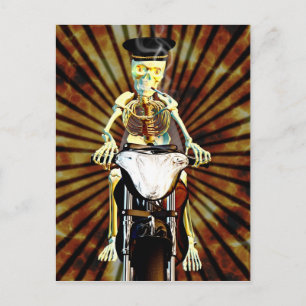 Skeletbiker die een sigaret rookte briefkaart