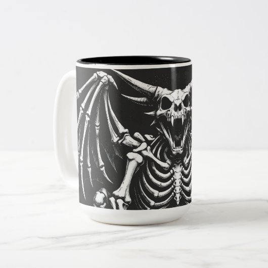 Skeletdraak door BurnsInHell Tweekleurige Koffiemok (Voorkant links)