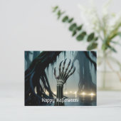 Skelethand, 6 vingers, reiken uit moeras briefkaart (Staand voorkant)