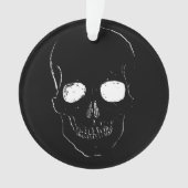 Skeletkop met gloeiende ogen op een ornament (voorkant)