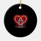 Skeletkoppel houdt handen in een hart van Ro Keramisch Ornament (Voorkant)