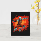 Skeleton basketbalspeler Halloween Spooky Kaart (Gele Bloem)