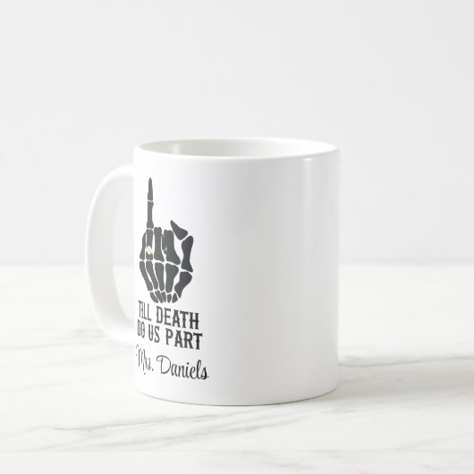 Skeleton Bride Hand Wedding Ring Aangepaste naam Koffiemok (Voorkant links)