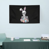 Skeleton Bunny met paaseieren Grappig Konijn Spandoek (Beurs)