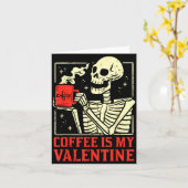 Skeleton Coffee Is My Valentine Funny Valentines D Kaart (Gele Bloem)