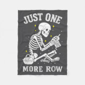 Skeleton Crochet Crafter Tee Just One More Row  Fleece Deken (Voorkant)
