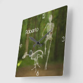 Skeleton Dog en Human Running Vierkante Klok (Hoek)