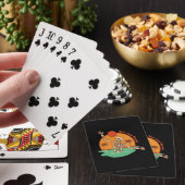 Skeleton drijft weg Zie je snel op een set Pokerkaarten (Insitu)