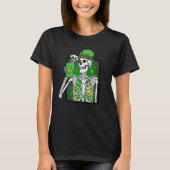 Skeleton Drinking Beer St Patricks Day Shamrock Dr T-shirt (Voorkant)