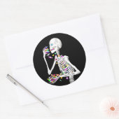 Skeleton Eating Halloween Snoep Ronde Sticker (Envelop)