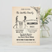 Skeleton Family Housewarming Halloween Party Bash Kaart (Staand voorkant)