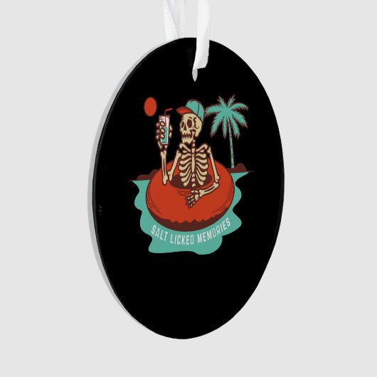 Skeleton Floating with a Cocktail on a Ornament (voorkant)
