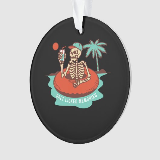 Skeleton Floating with a Cocktail on a Ornament (voorkant)